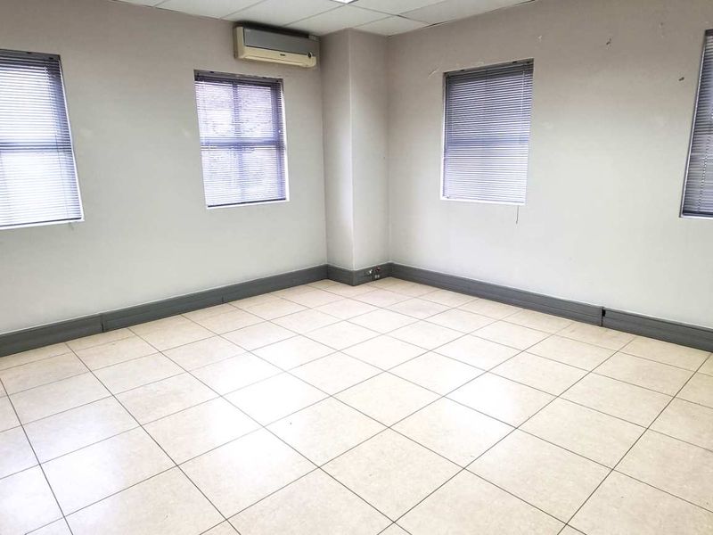 Double Storey Office in Westlake Business Park - Photo 2