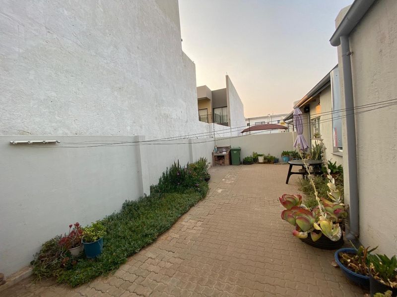 Cimbebasia  N$1 100 000 (Excluding All Costs) - Photo 6