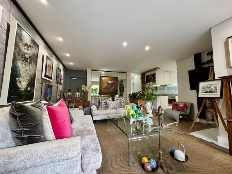 One of a Kind Two Bedroom Apartment Available in Polofields - Photo 7