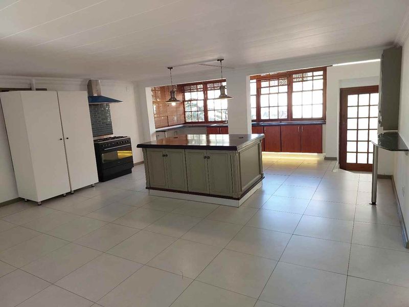 2 BEDROOM COTTAGE TO RENT NEAR BEVERLEY GARDENS - Photo 4