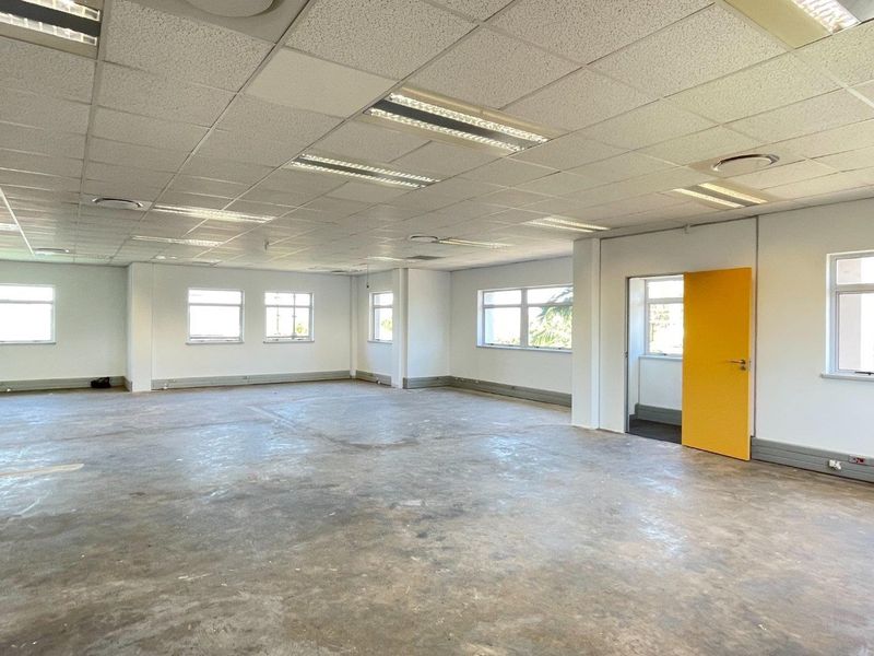 Retail in Mount Edgecombe - Photo 7