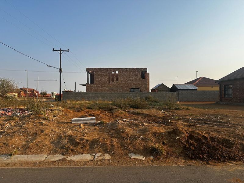 Prime Corner Vacant Land for Sale in Mandela View - Photo 3