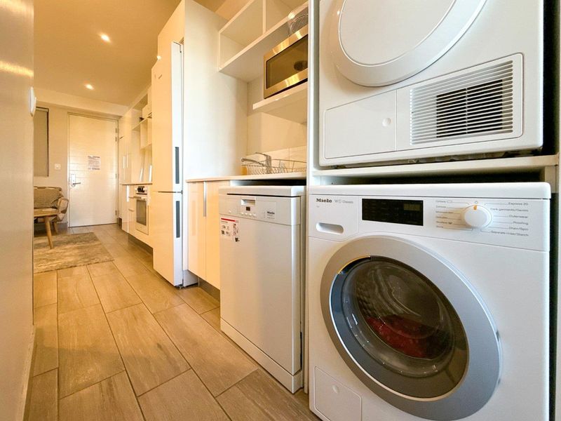 Invest in Elegance, Profit from Convenience - Photo 9