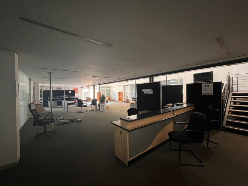 Building To Rent – Windhoek CBD - Photo 3