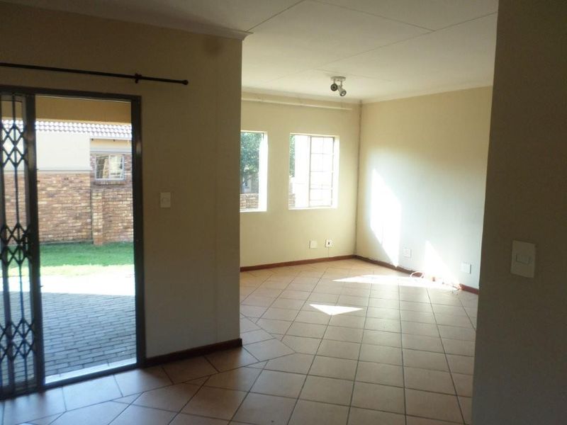 2 BEDROOM FLAT TO RENT IN EQUESTRIA - Photo 7