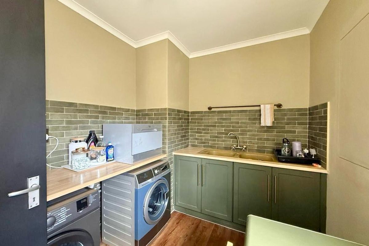 Furnished 3 Bedrooms House To Rent in Lagoon - Photo 4