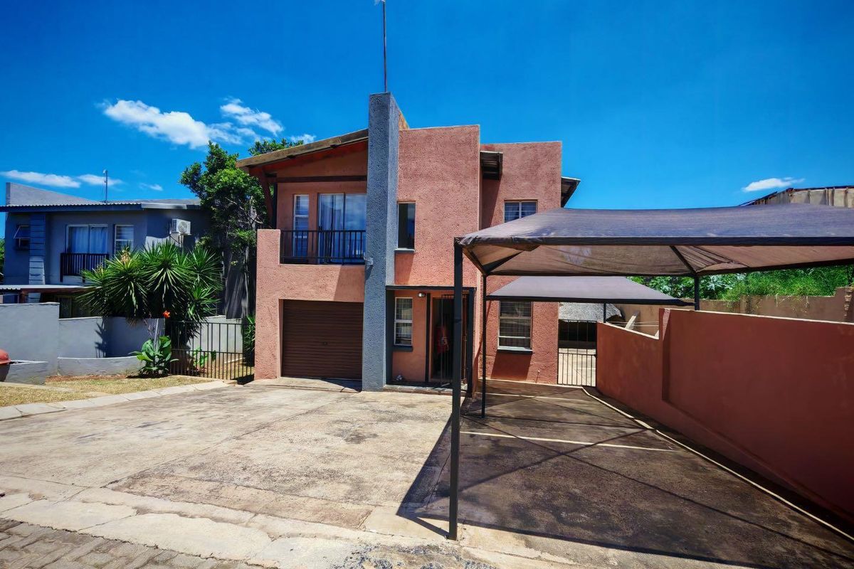 Full Title Duplex For Sale - Photo 2
