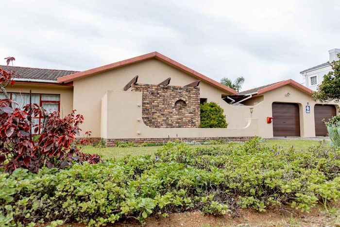 Property #2250451, House Sold in Weybridge Park