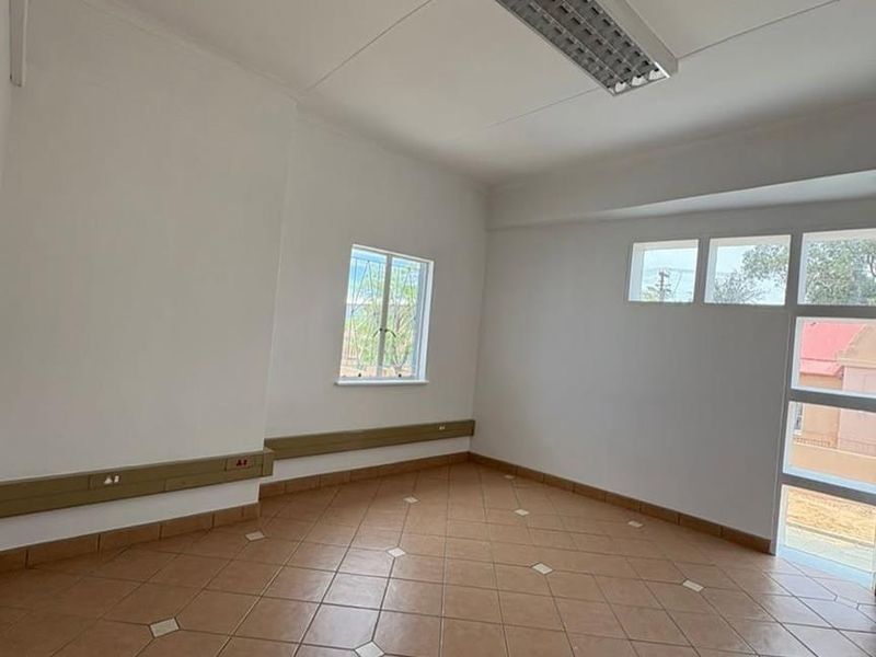 Central- For Sale- N$4 090 000 - Photo 9