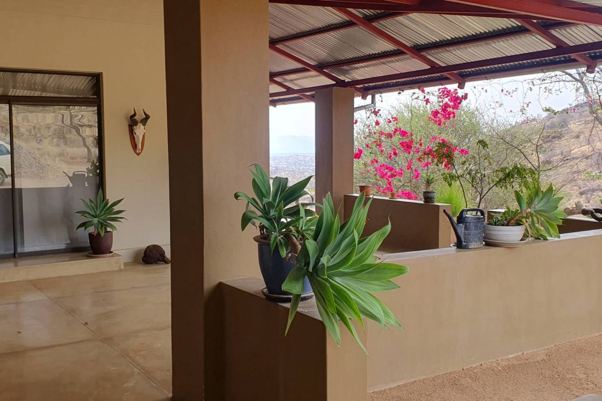 For Sale @ Valuation: Unique Lifestyle Property on 25 ha at Windhoek's Doorstep - Photo 4