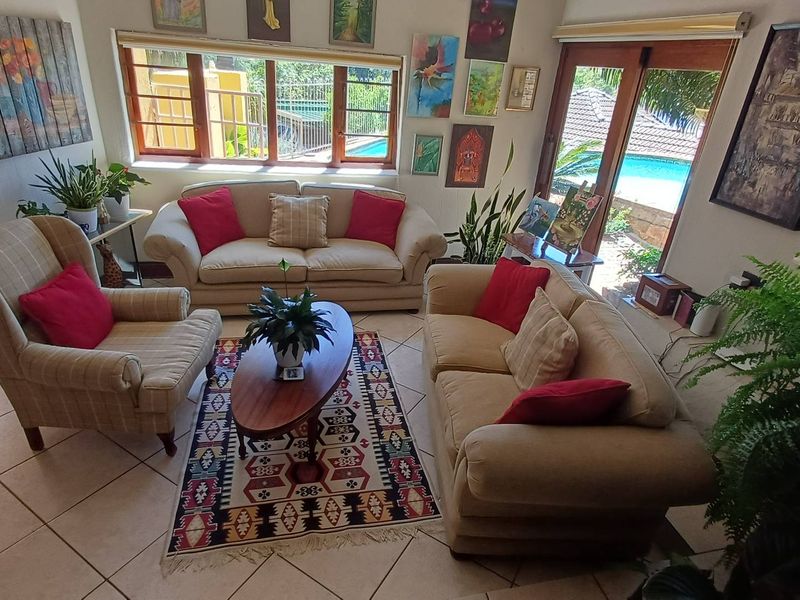 Large family home - Photo 2