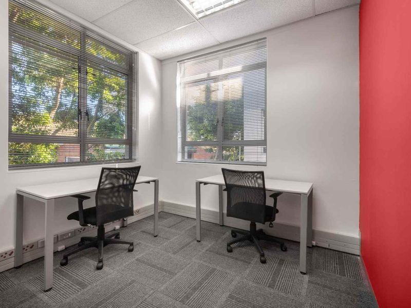 Flexible workspace in Regus Harbour View. - Photo 6
