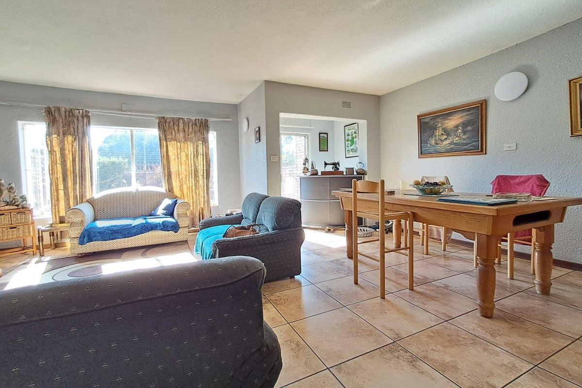 3 Bedroom Duplex Unit in Brackenhurst - Photo 5