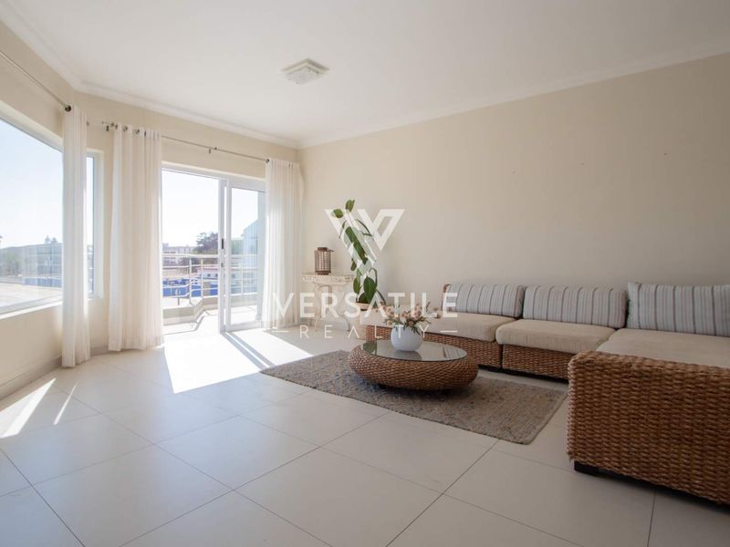 Prime CBD Living – Sea Views & Convenience - Photo 3