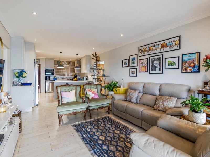 Stunning Beachfront Modern Apartment with Seamless Indoor-Outdoor Living - Photo 8