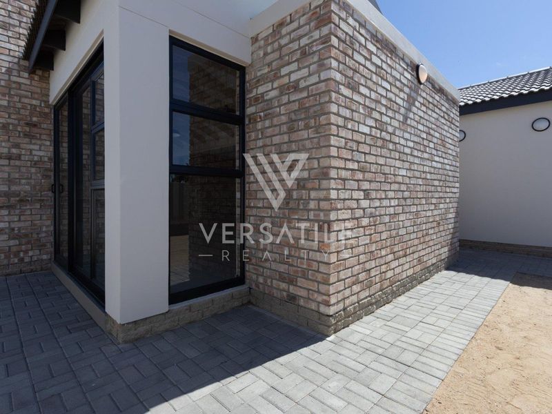 Modern Freestanding Home / High-End Finishes - Under Construction - Photo 6