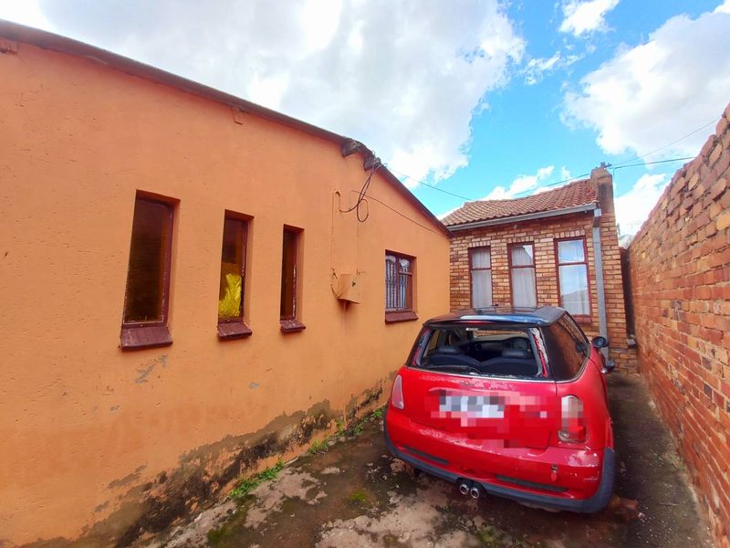 Two Bedrooms house for sale in Atteridgeville - Photo 3