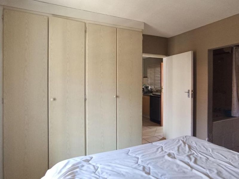 1 Bedroom Apartment - Photo 5