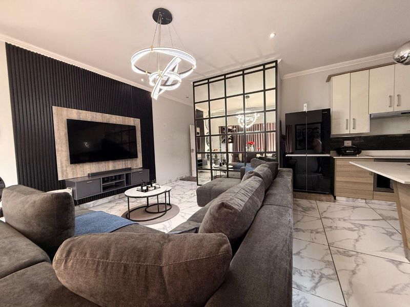 Contemporary 3-Bedroom Duplex with Double Garage in a Secure Estate - Photo 6