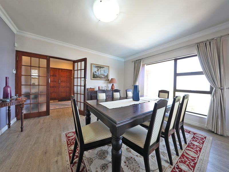 4 Bedroom family home for sale in Plattekloof. - Photo 4