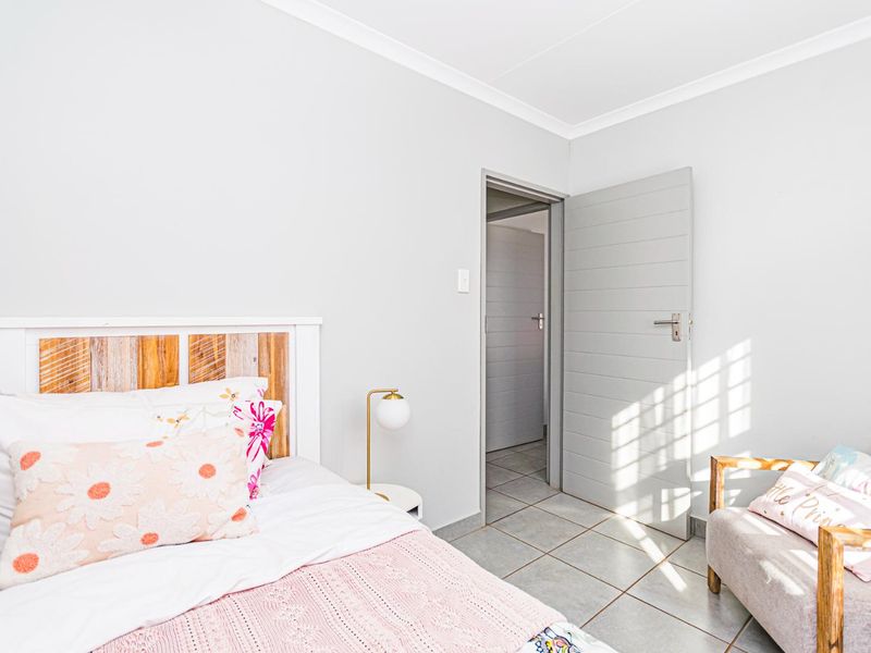 Brand-New Home Offering Exceptional Value in Protea Glen - Photo 9