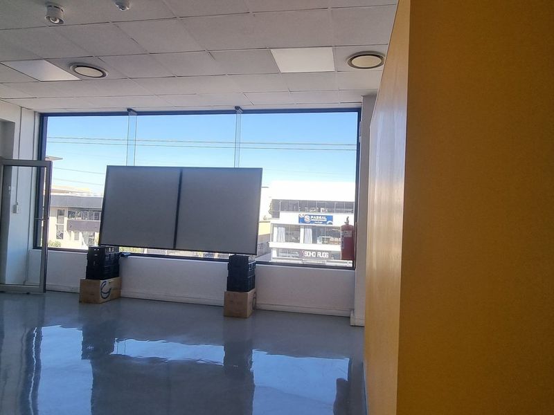 284m2 Kramerville Showroom To Let - Photo 9