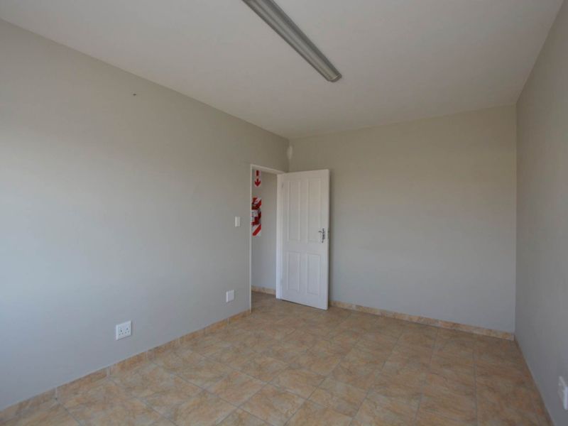 Light Industrial Area, Walvis Bay:  Warhouses for Sale - Photo 5