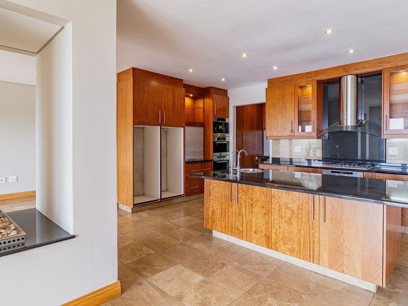 4 Bed Penthouse for Sale in Morningside - Photo 9