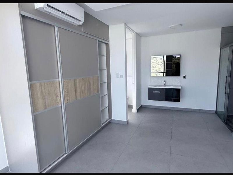 Ultra modern townhouse for rent in Auasblick - Photo 7