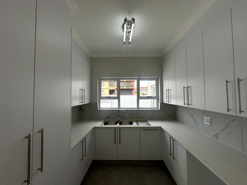 Beautiful House For Sale - Swakopmund - Photo 8