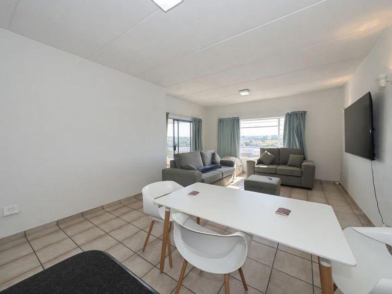 GORGEOUS VIEWS AT LESVOS WITH THIS 3 BEDROOM SPACIOUS AND PRIVATE APARTMENT - Photo 5