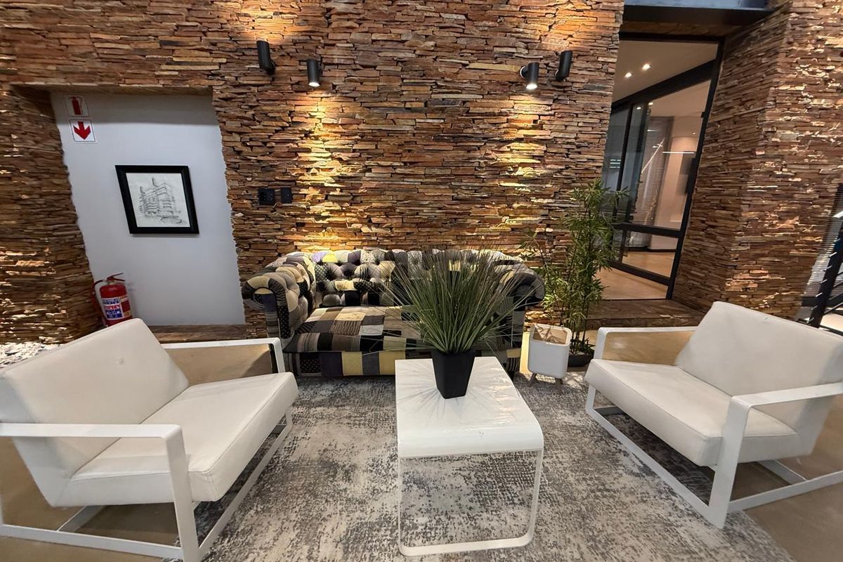 141 Jan Smuts – Ground Floor Stunning Creative Space to Let - Photo 4