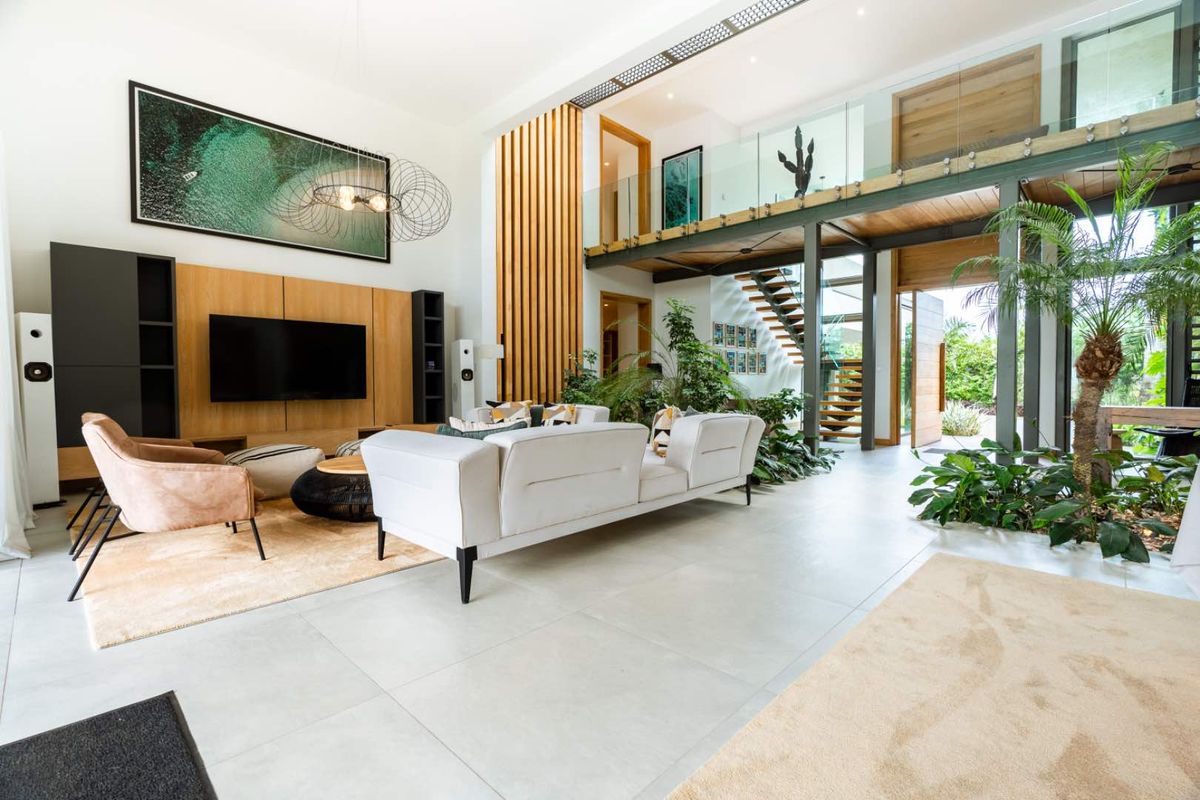 Unparalleled Luxury at Anahita - Photo 2