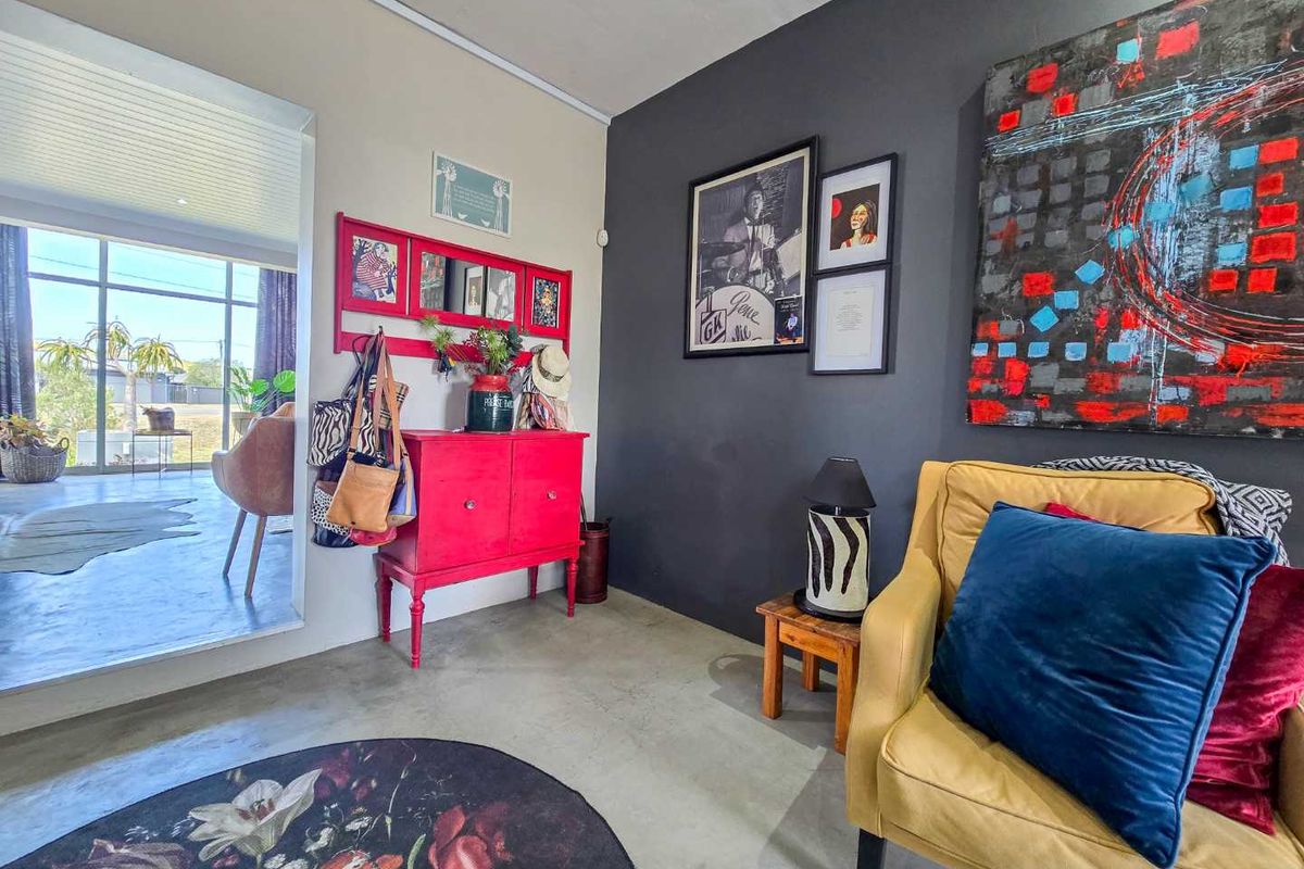 Stunning home with river view for sale in Stilbaai-Wes. - Photo 5