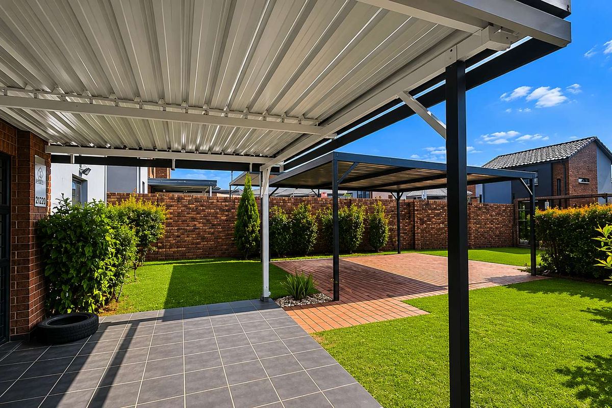 Modern 3-Bedroom Home in a Secure Estate – Full Title Ownership - Photo 2