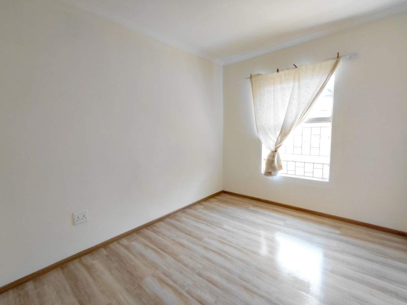 3-Bedroom 1 Bath Home in Witpoortjie - Photo 8