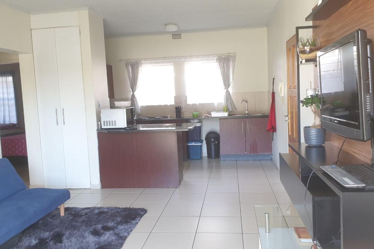 2 BEDROOM GARDEN APARTMENT TO RENT IN FERNDALE - Photo 4