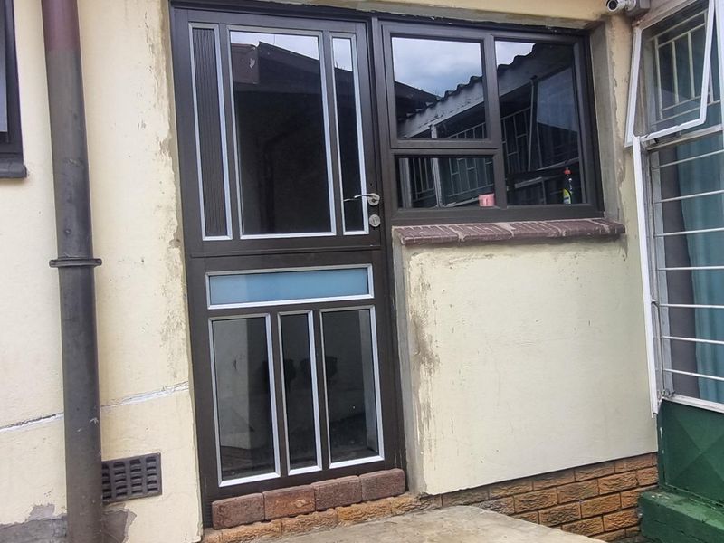 Invest Smart in Bethlehem: Spacious 4-Bedroom Opportunity! - Photo 6