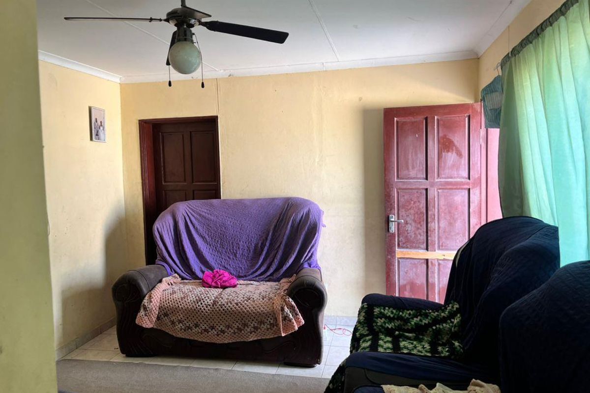 Grootfontein  Omulunga Ext. 4 -  3 Bedroom Family Home For Sale - Photo 5