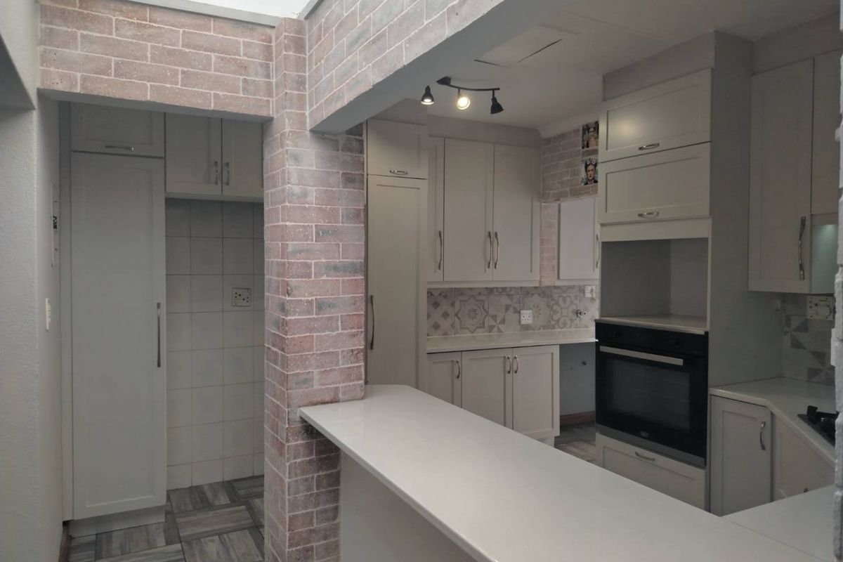 Stunning 4-Bedroom Home in a Secure Estate - Photo 3