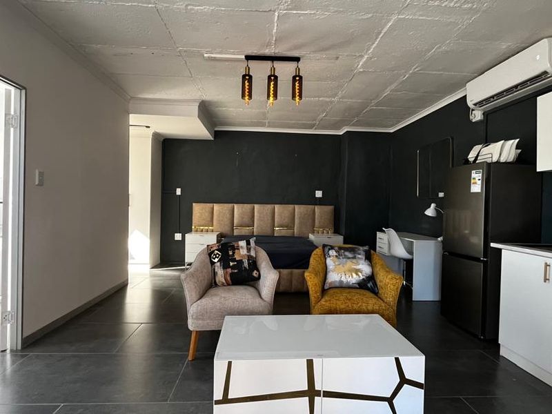 1 Bedroom Apartment To Let - Photo 3