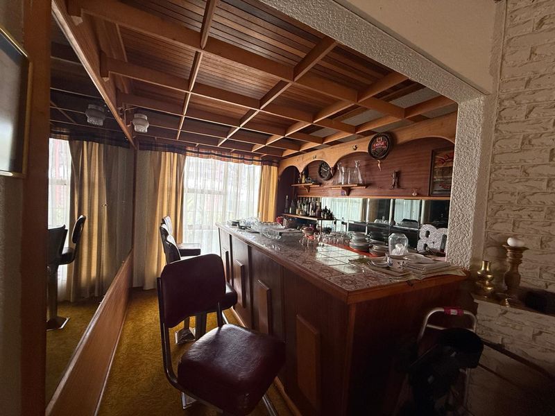Huge Family Home with Incredible Potential! - Photo 6