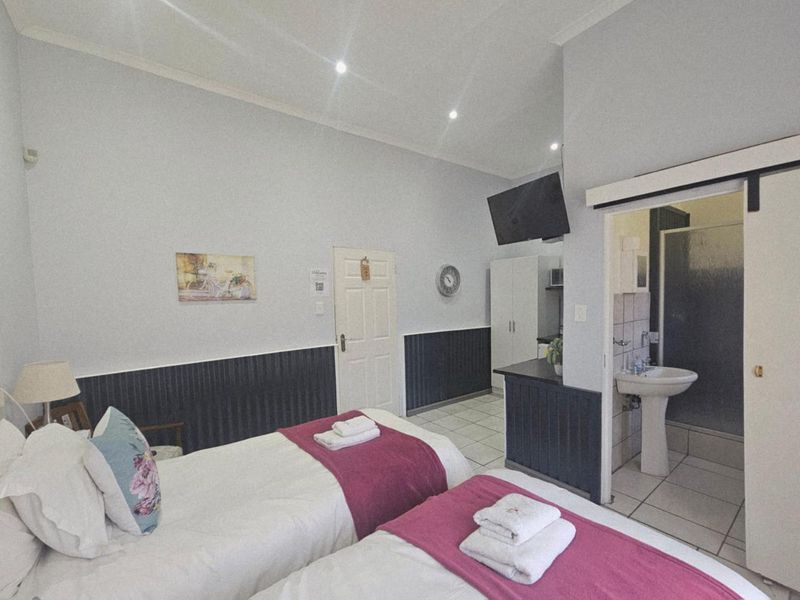 **Luxury 4-Star Guesthouse for Sale: A Prime Investment Opportunity** - Photo 8