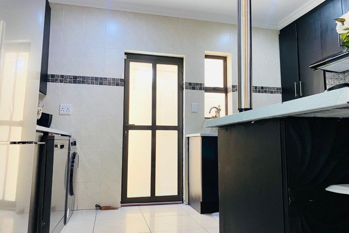 Where elegance meets everyday comfort! - Photo 2