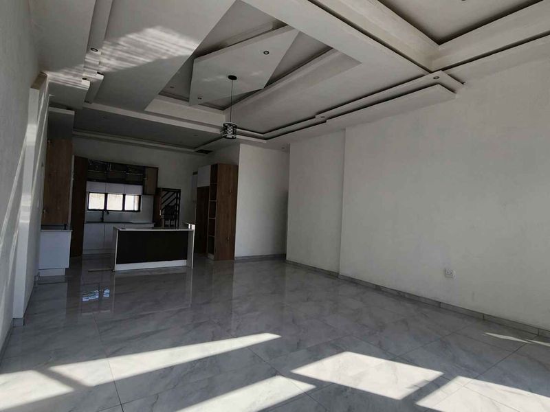 3 Bedroom Home For Sale - Photo 4