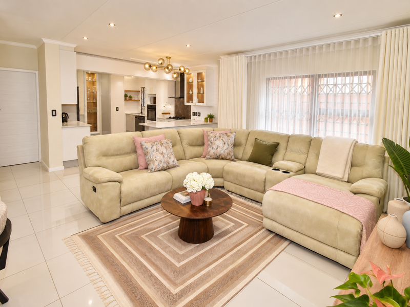 Space, Style & Exceptional Family Living - Photo 9