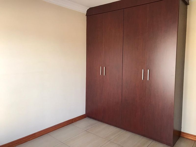NOT PET FRIENDLY! Lovely Cluster for Rent - Available 1 September 2024 - Photo 10