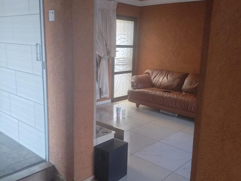 3 Bedroom in Mamelodi - Photo 9