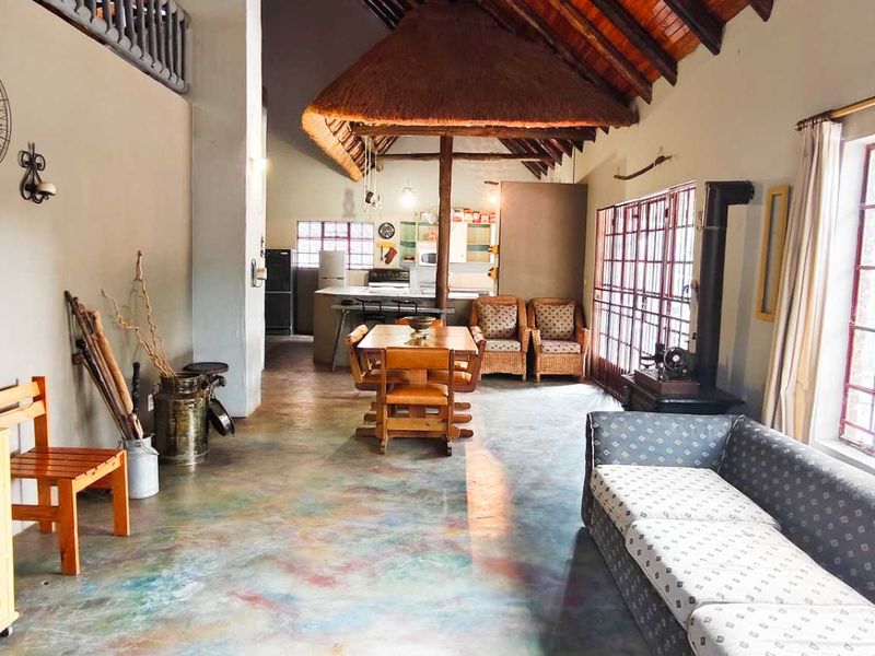 4 Bedroom Property Adjacent to Green Belt - Photo 8