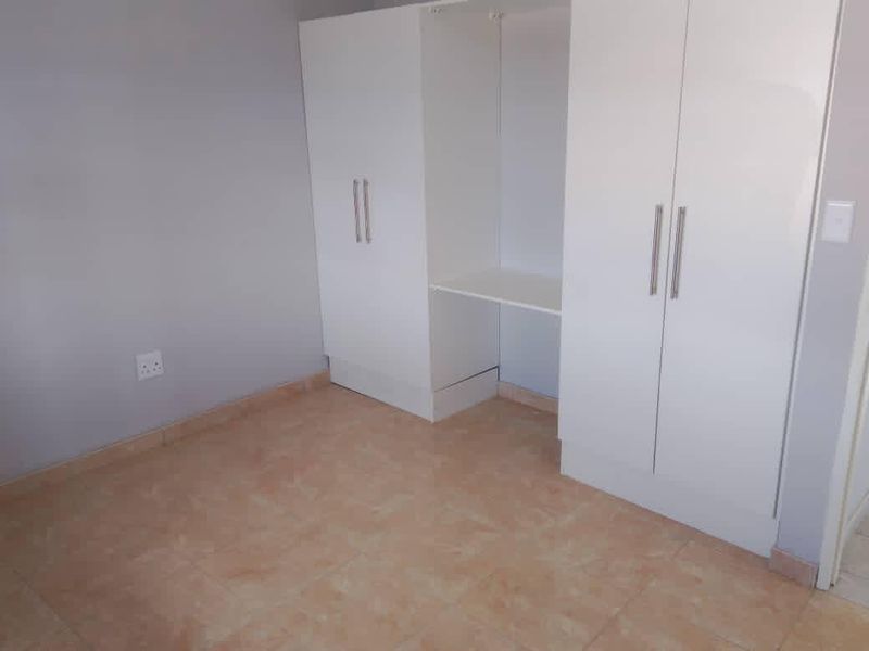 Brand new 3 Bedroom House for sale in Heroes Park, Otjiwarongo. - Photo 3